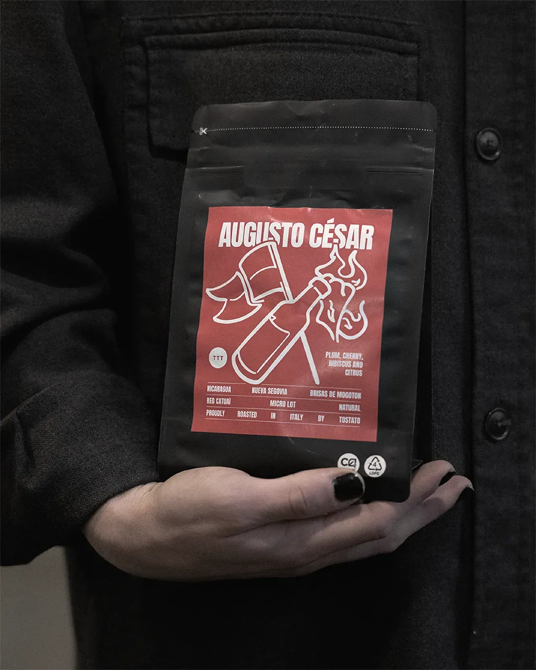 Brief e strategia creativa per il progetto di branding e packaging Tostato Specialty Coffees Brescia